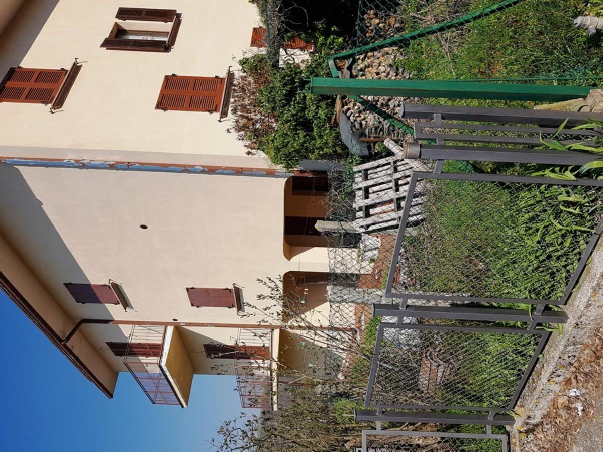 Mille Papaveri Rossi Casa Di Angela Serravalle di Chienti Exterior photo