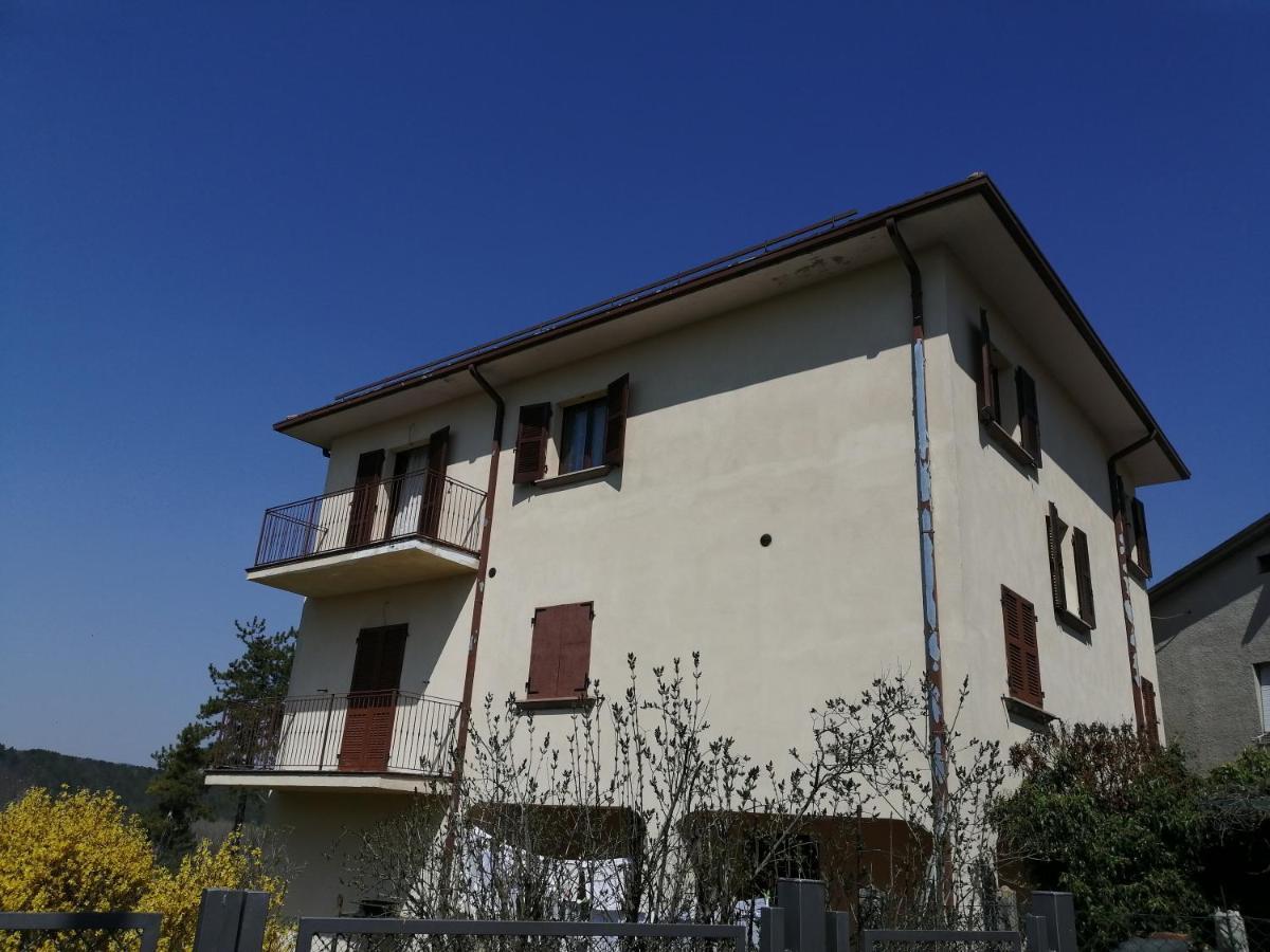 Mille Papaveri Rossi Casa Di Angela Serravalle di Chienti Exterior photo