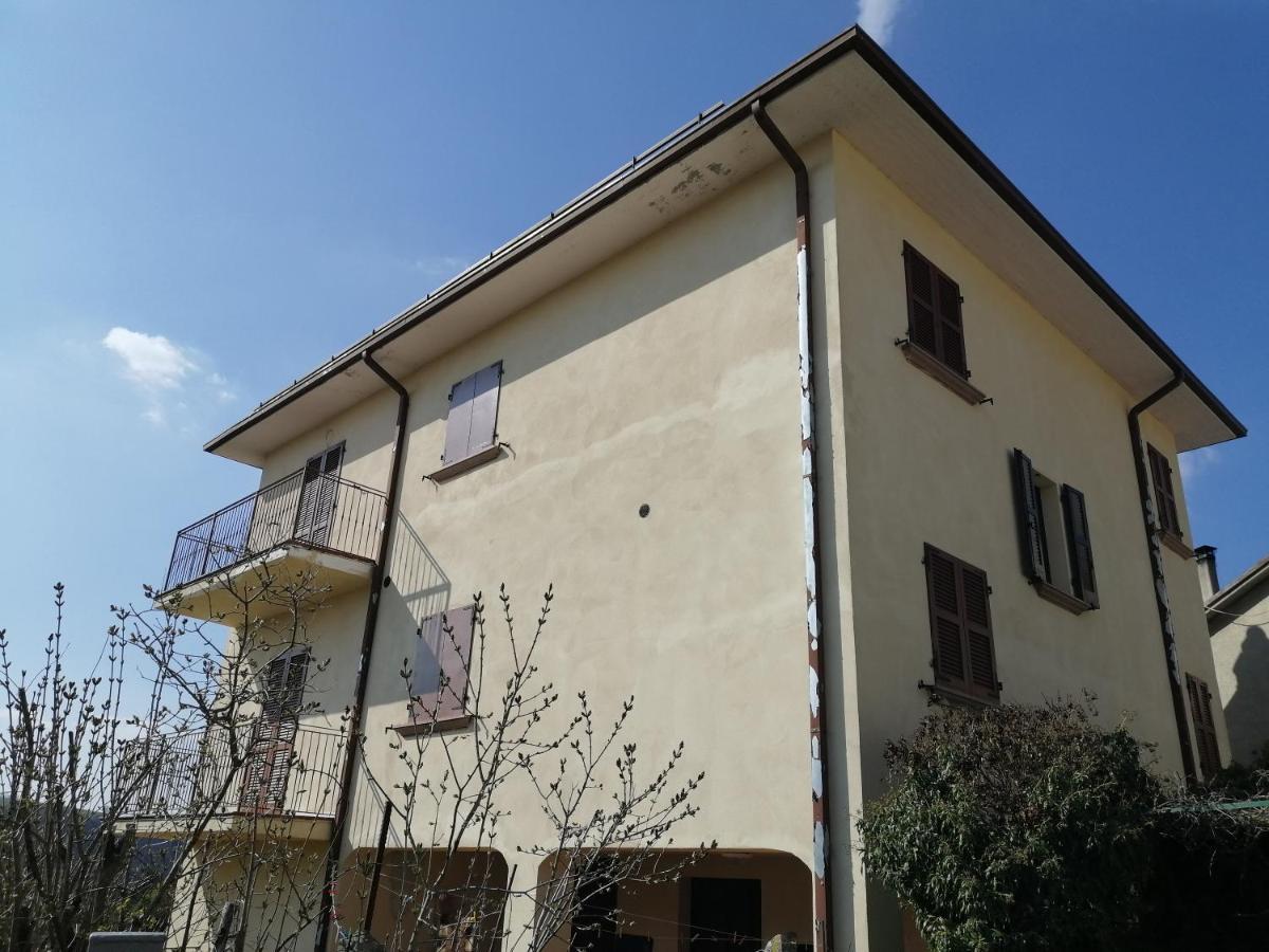 Mille Papaveri Rossi Casa Di Angela Serravalle di Chienti Exterior photo